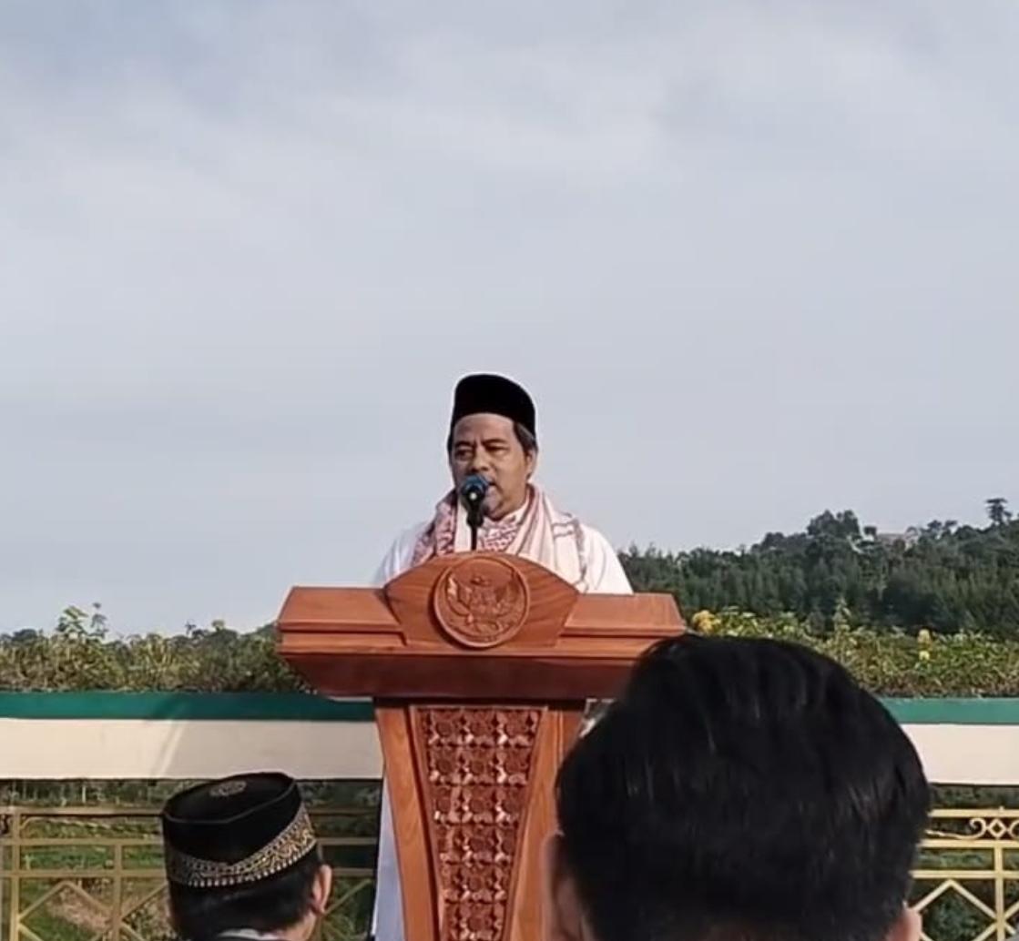 Khutbah Idul Fitri : IMPLEMENTASI TARBIYAH RAMADAHAN BERKELANJUTAN MELALUI INTERNALISASI PESAN-PEASAN SURAT AL-GHASYIYYAH